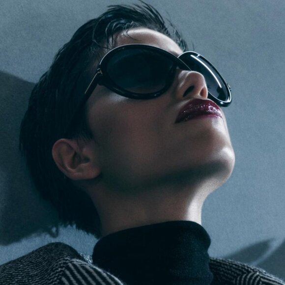 Tom Ford Bettina FT1068 01A Geometric Sunglasses - Black/Smoke - Picture 2 of 9